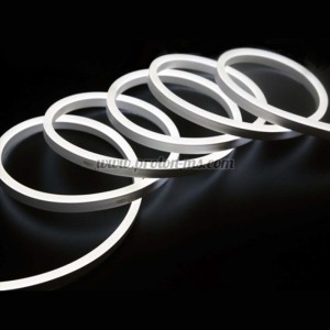 LED СВЕТЕЩ КАБЕЛ 2835 COLOR 120LED/МЕТЪР 6W/МЕТЪР 6X12ММ СТУДЕНО БЯЛ 360LM/M IP65 5М СЪС ЗАХРАНВАНЕ LIGHTEX